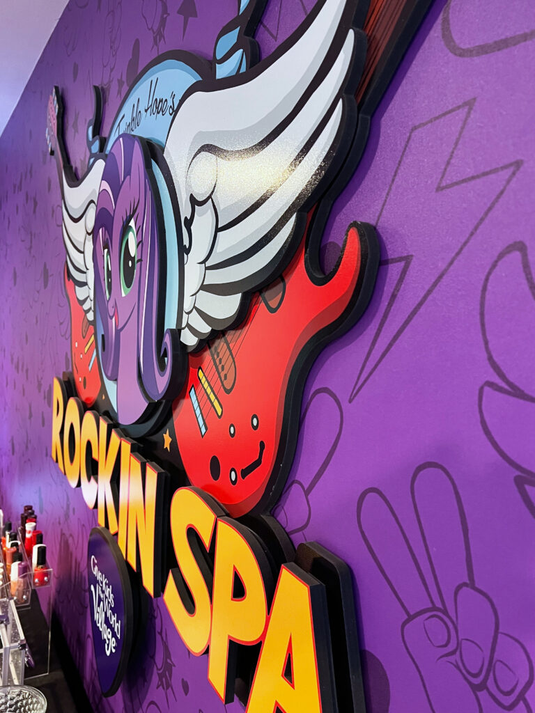 Extreme Graphics Kids Resort Interior & Exterior Spaces 19